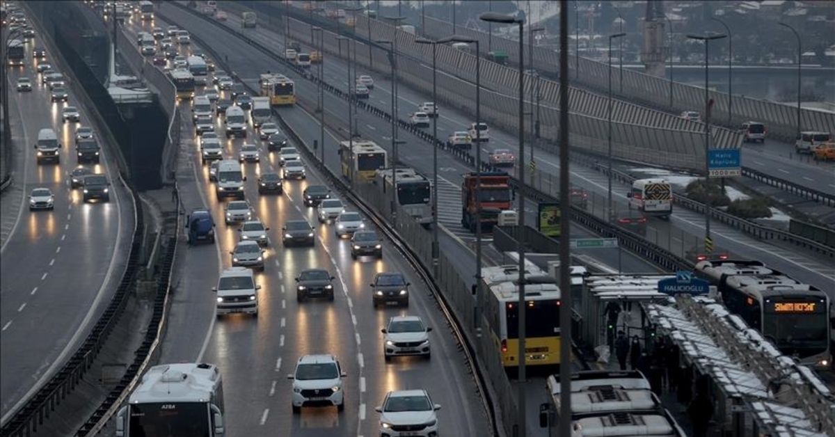 İstanbul’da trafik kilitlendi!